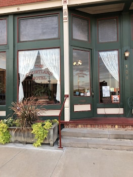The Courtland Hotel And Day Spa,Fort Scott>>Crawford County,2 star