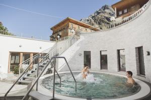 Hotel Vier Jahreszeiten,Imst>>Curon Venosta,5 star
