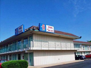 Motel 6 Amherst, Oh - Cleveland West - Lorain,Lorain>>Amherst,2 star
