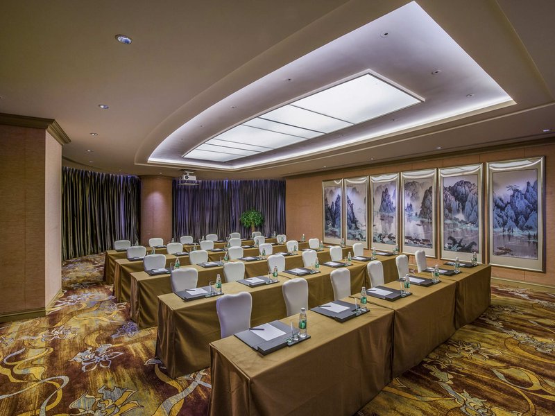 pullman linyi lushang