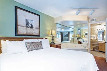 gatlinburg town square by exploria resorts