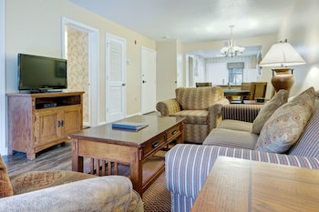 gatlinburg town square by exploria resorts