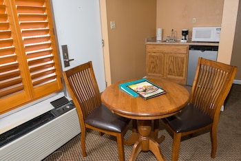 gatlinburg town square by exploria resorts