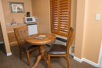 gatlinburg town square by exploria resorts