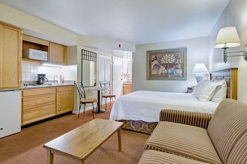 gatlinburg town square by exploria resorts