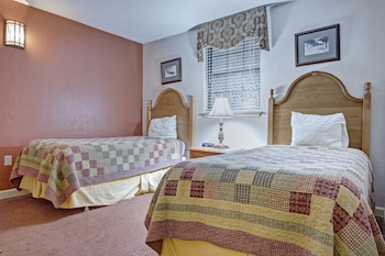 gatlinburg town square by exploria resorts