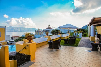 hotel arcangelo salina