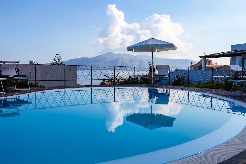 hotel arcangelo salina