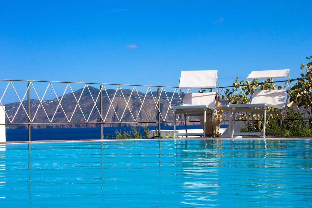 hotel arcangelo salina