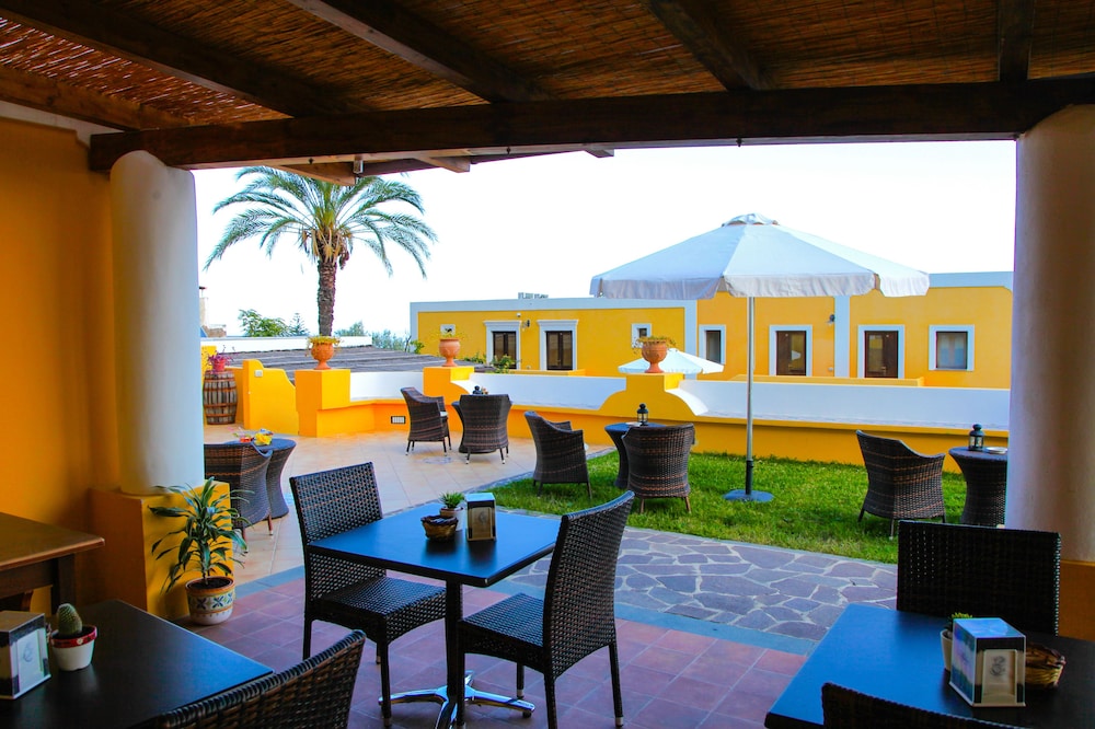 hotel arcangelo salina