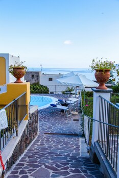hotel arcangelo salina