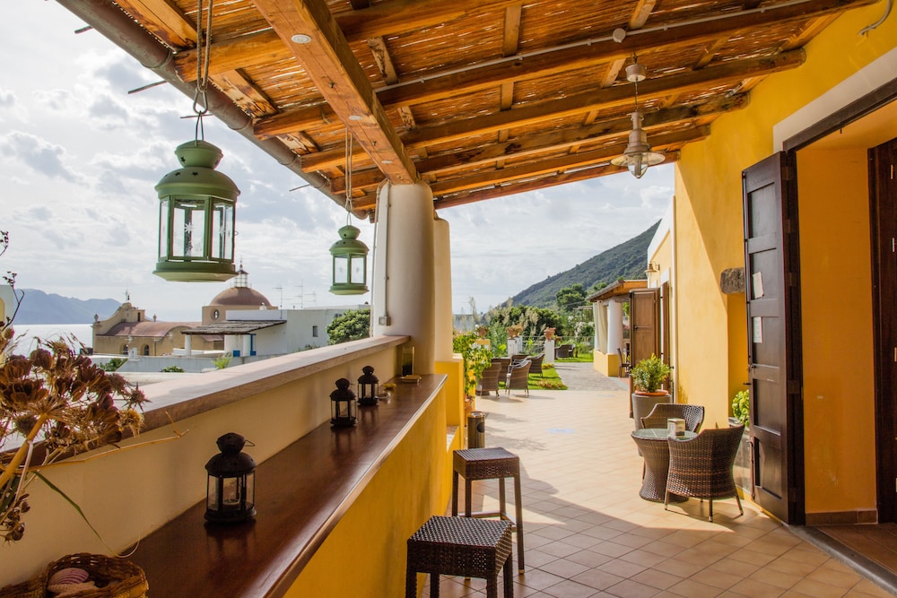 hotel arcangelo salina