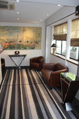 Hotel De L'exposition Tour Eiffel,Bis Rue Du Theatre, 42,3 star
