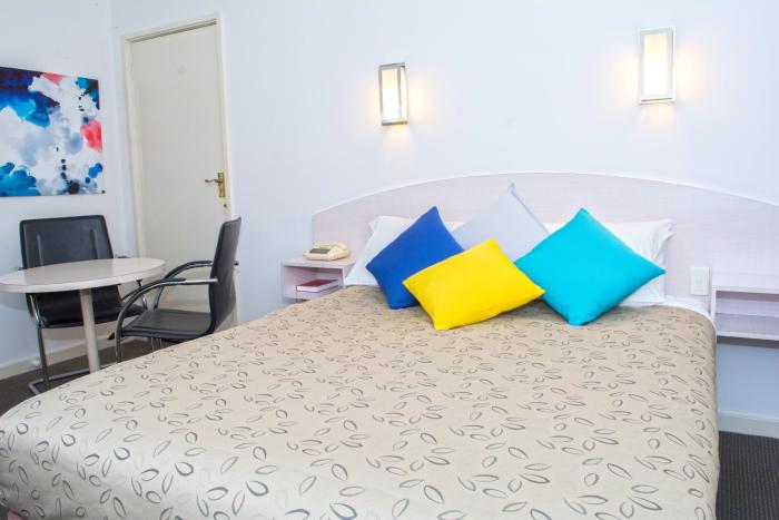 alexander motor inn and apartments