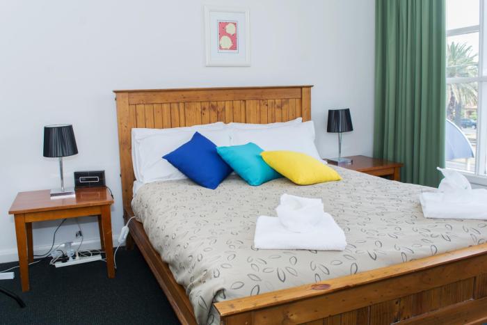 alexander motor inn and apartments