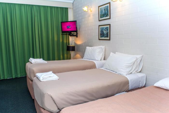 alexander motor inn and apartments