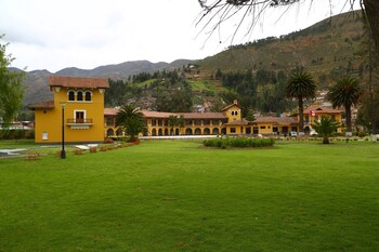 lp los portales hotel tarma