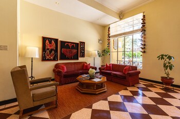 lp los portales hotel tarma