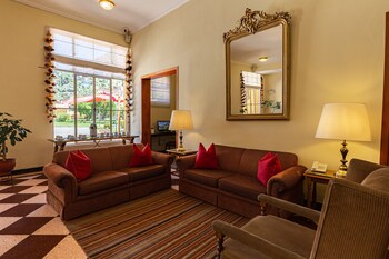 lp los portales hotel tarma