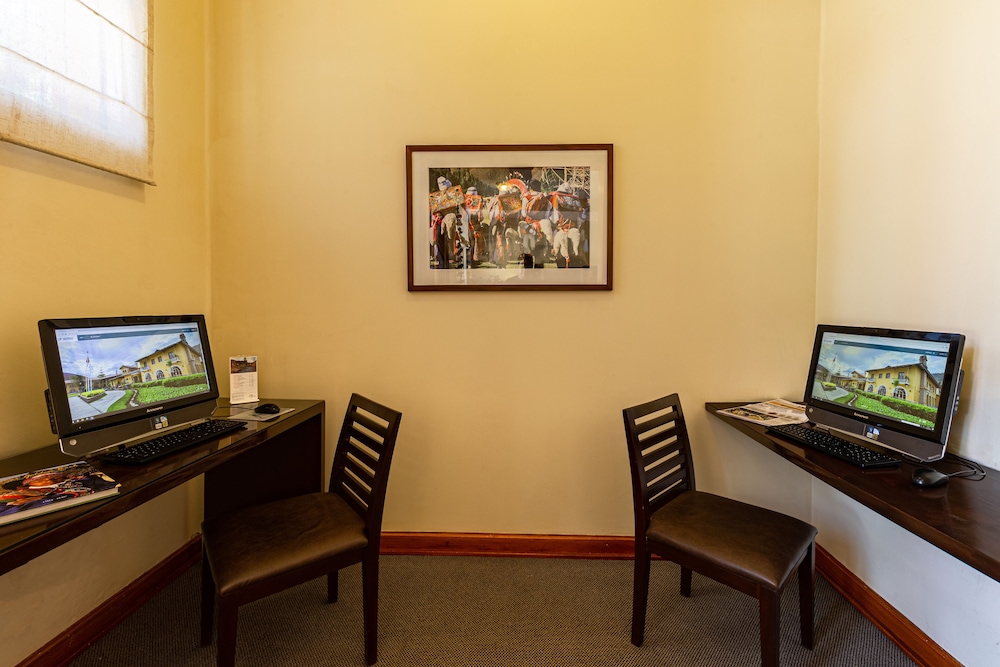 lp los portales hotel tarma