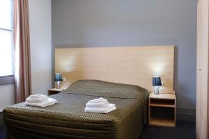 royal exhibition hotel