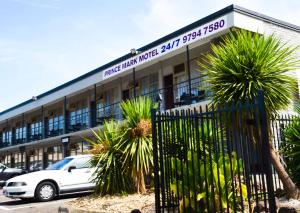 The Prince Mark Motor Inn,Doveton>>Dandenong,3 star