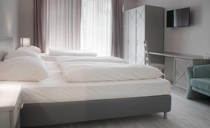 hotel deutsches theater