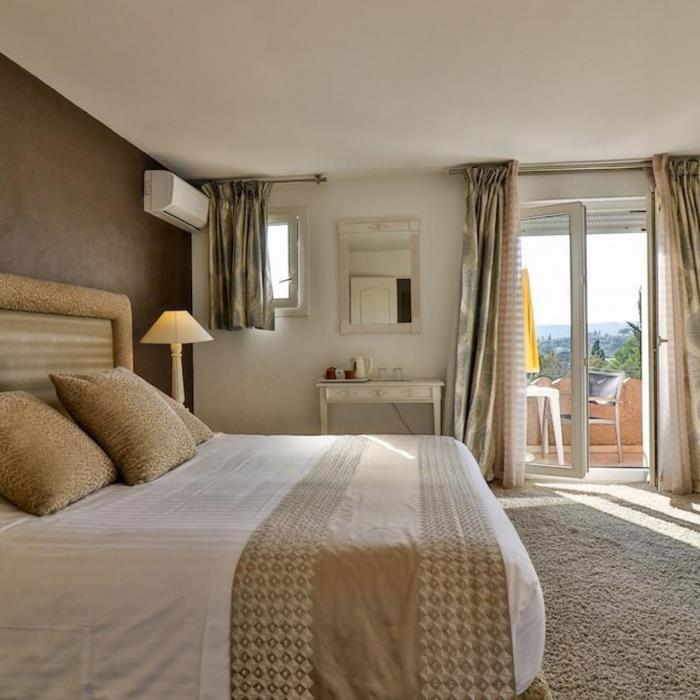 hotel les bastides st paul