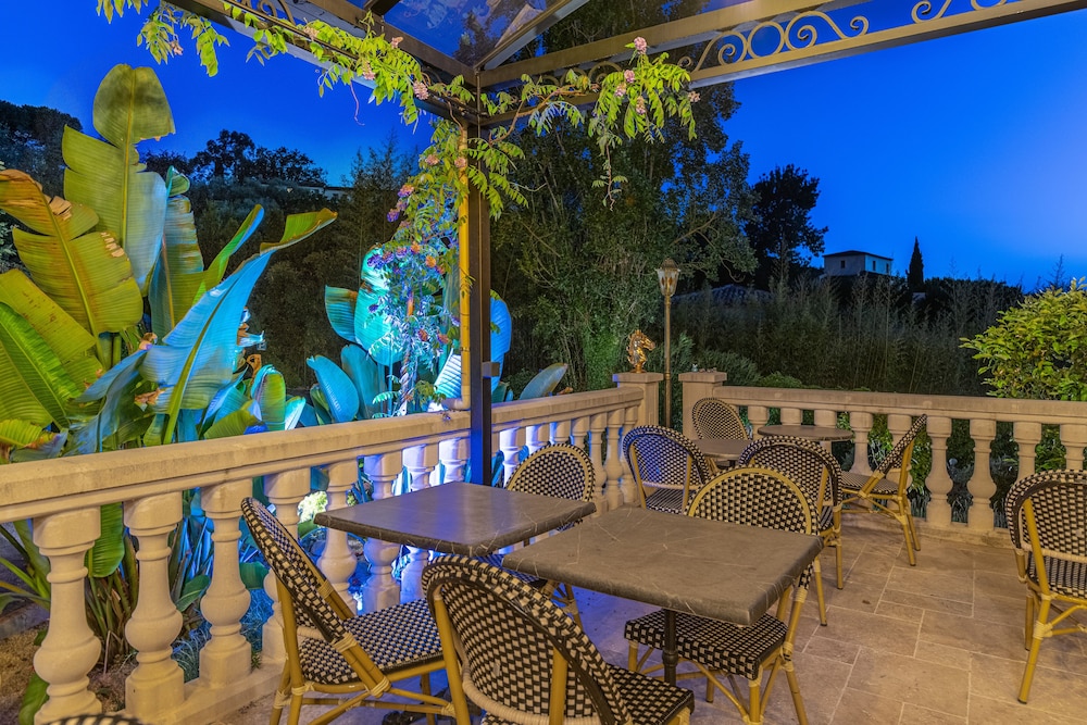 hotel les bastides st paul