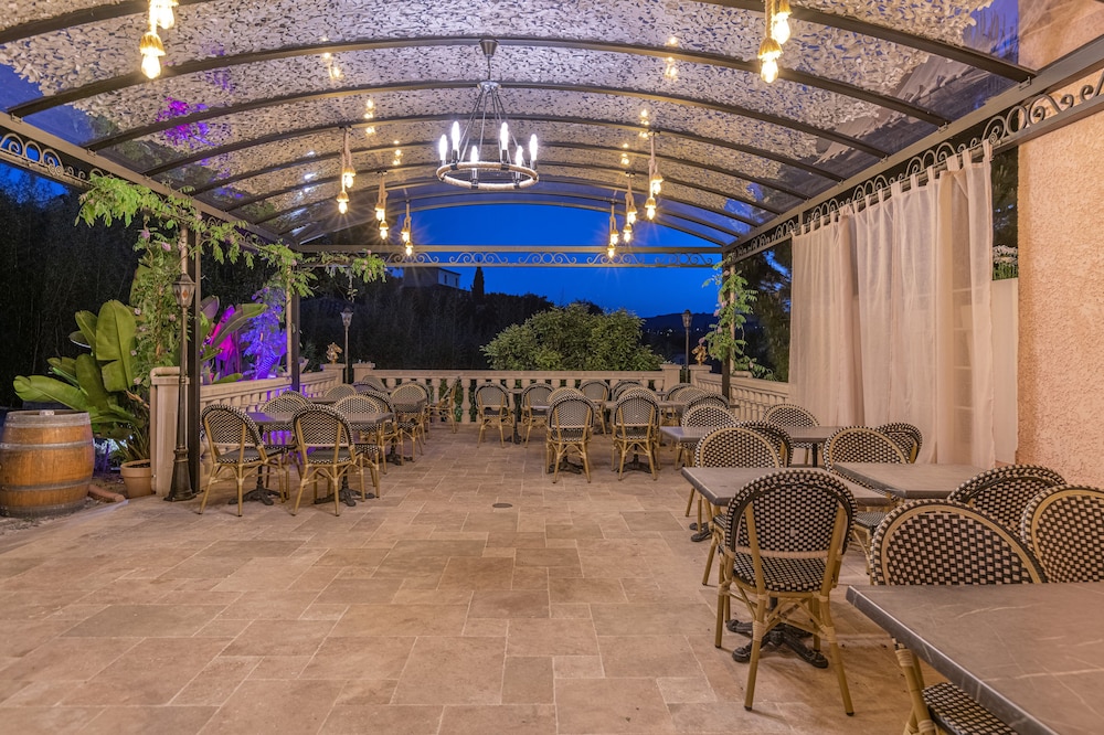 hotel les bastides st paul