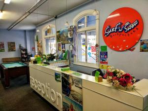 surf n snow backpackers hostel