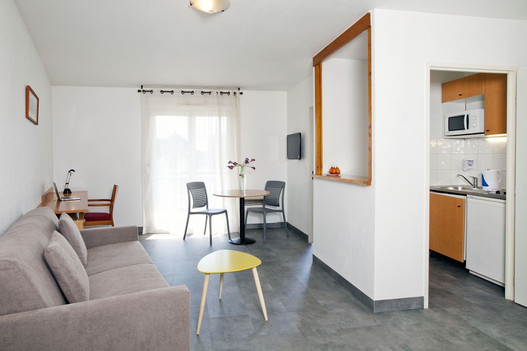 sejours and affaires annecy pont neuf