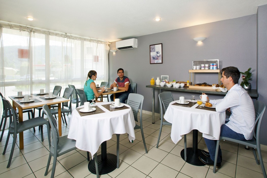 sejours and affaires annecy pont neuf