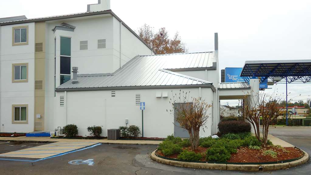 motel 6 jackson airport pearl