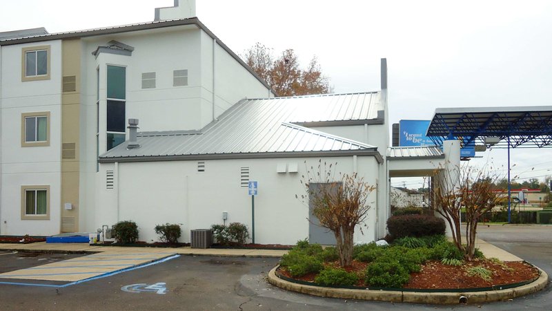 motel 6 jackson airport pearl