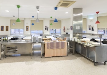 albergue inturjoven malaga