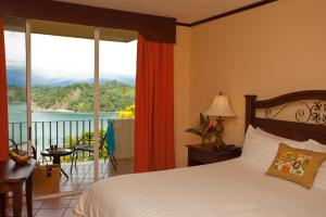 parador nature resort and spa