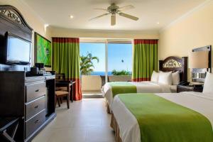 parador nature resort and spa