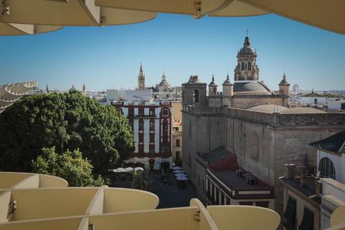 oasis backpackers hostel sevilla and coworking