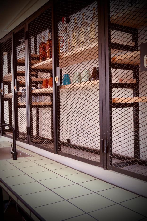 oasis backpackers hostel sevilla and coworking