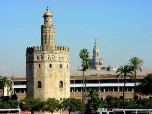 Azz Sevilla Torre De La Plata,Calle Santander 15,4 star