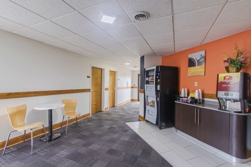 red roof inn greencastle south cloverdale