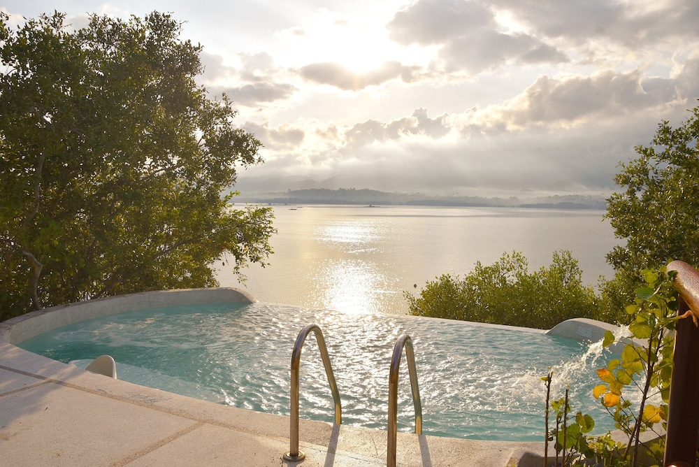 badian island wellness resort