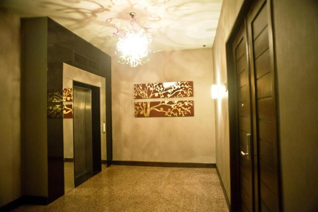 goldberry suites and hotel mactan