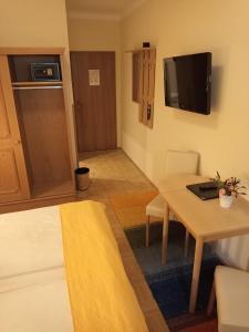 Hotel - Pension Adlerhof,Elisabeth-Vorstadt>>Attersee,2 star