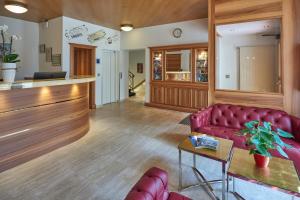 hotel ambassador brig