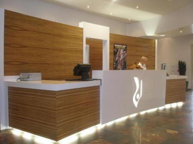 hotel victor pruszkow by de silva