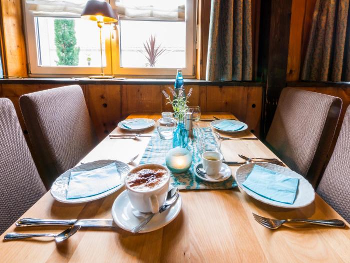 hotel restaurant lowen