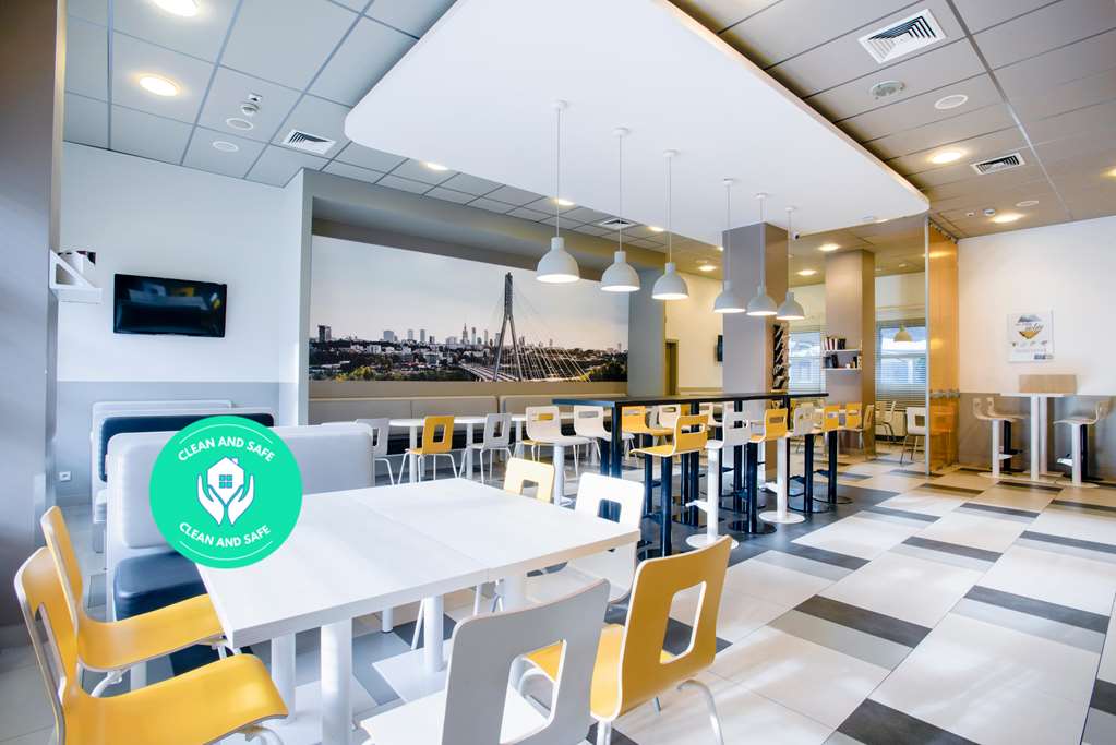 premiere classe warszawa centrum