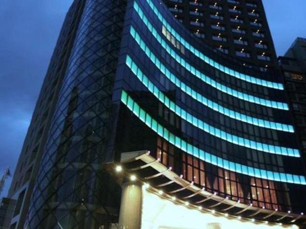 monarch skyline hotel